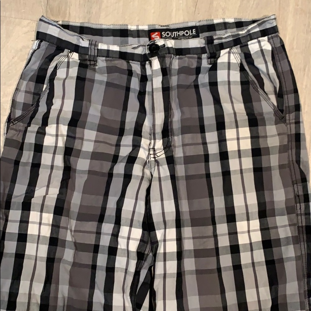 Men’s shorts plaid grey black light weight